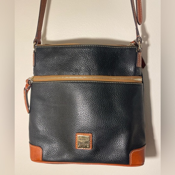 Dooney & Bourke pebbled leather crossbody purse black & brown gold hardware - Picture 10 of 15